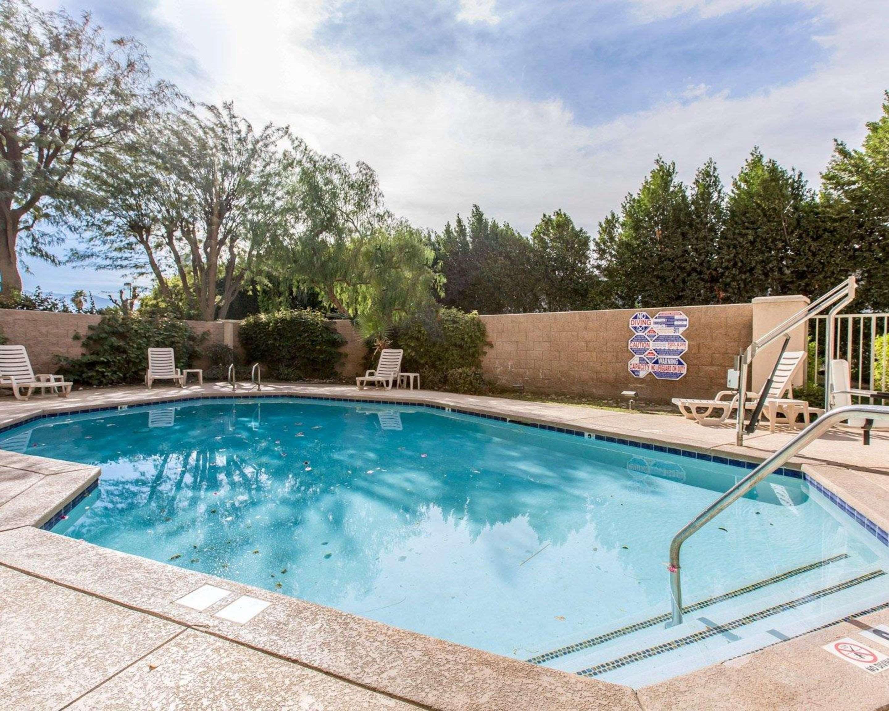 Comfort Suites Palm Desert I-10 Exteriör bild